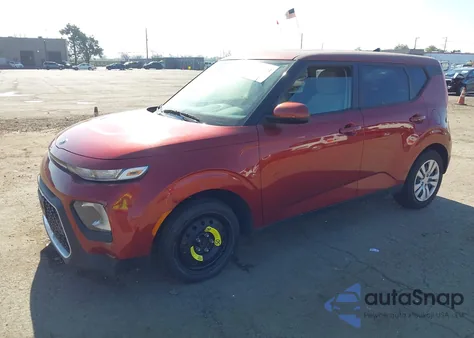 2020 Kia Soul Lx z USA, uszkodzony, nr VIN KNDJ23AU0L7054864